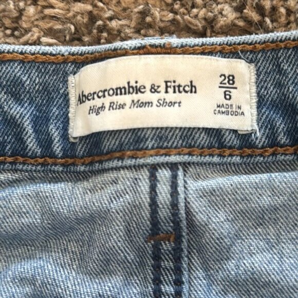 Abercrombie & Fitch High Rise Mom Shorts Size 28 / 6 - Picture 3 of 4